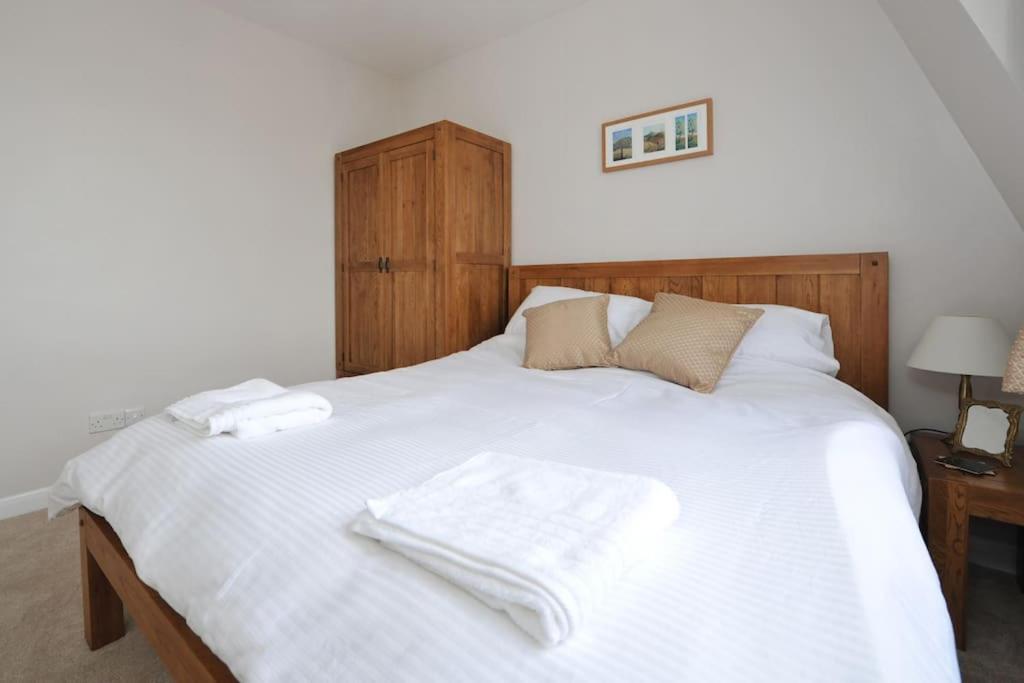 Spacious Apartment Central Бат Экстерьер фото