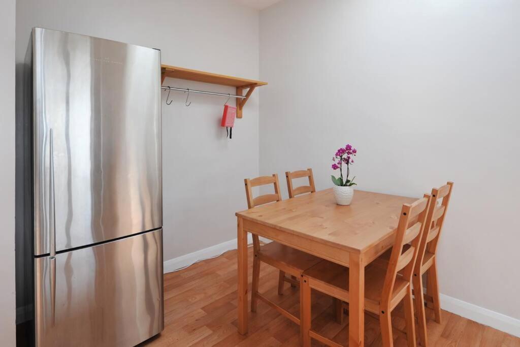 Spacious Apartment Central Бат Экстерьер фото
